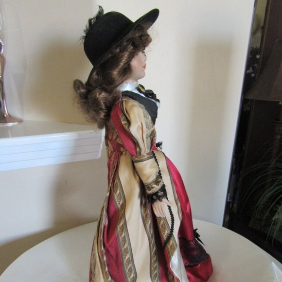 Doll Collection by Victoria Rose - Picture 6 of 11